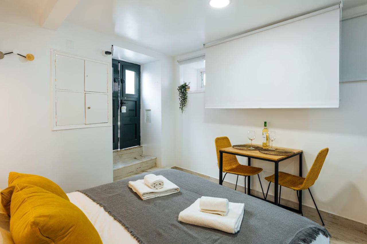 Cozy & Small Studio In The Center Lisbon Exterior photo